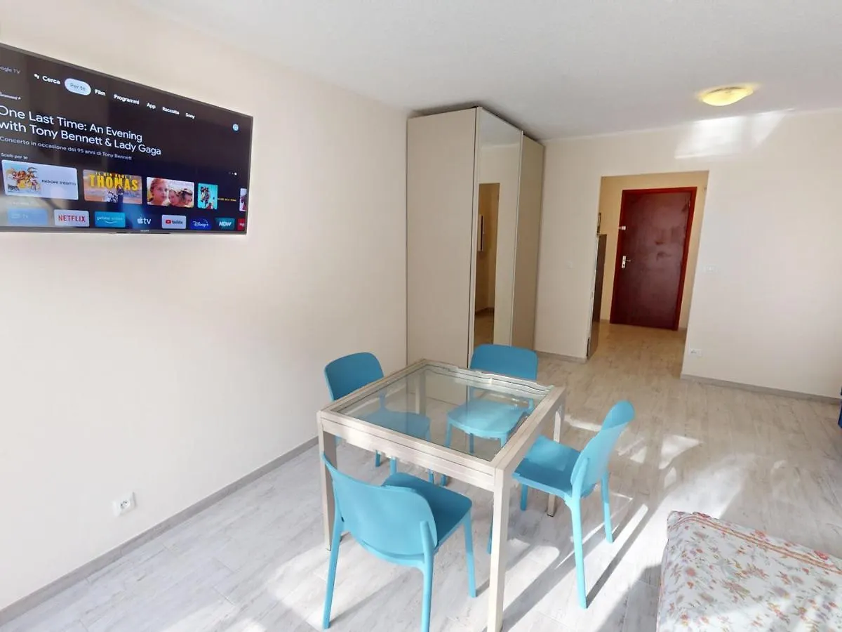 Studio Climatise Renove, Proche Mer Et Commerces, Avec Ascenseur Et Bus A Proximite - Fr-1-196-341 Menton France