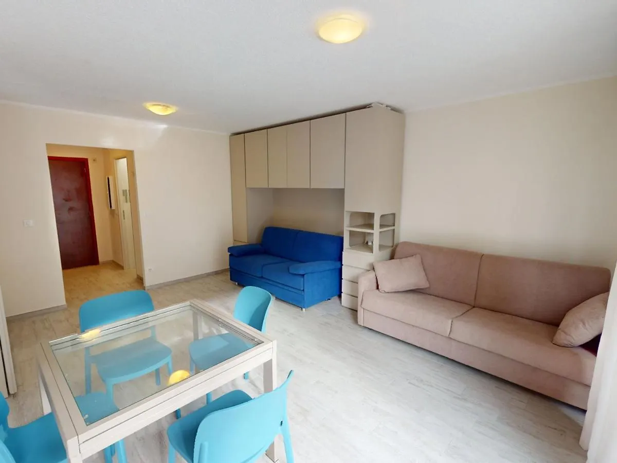 Studio Climatise Renove, Proche Mer Et Commerces, Avec Ascenseur Et Bus A Proximite - Fr-1-196-341 Menton